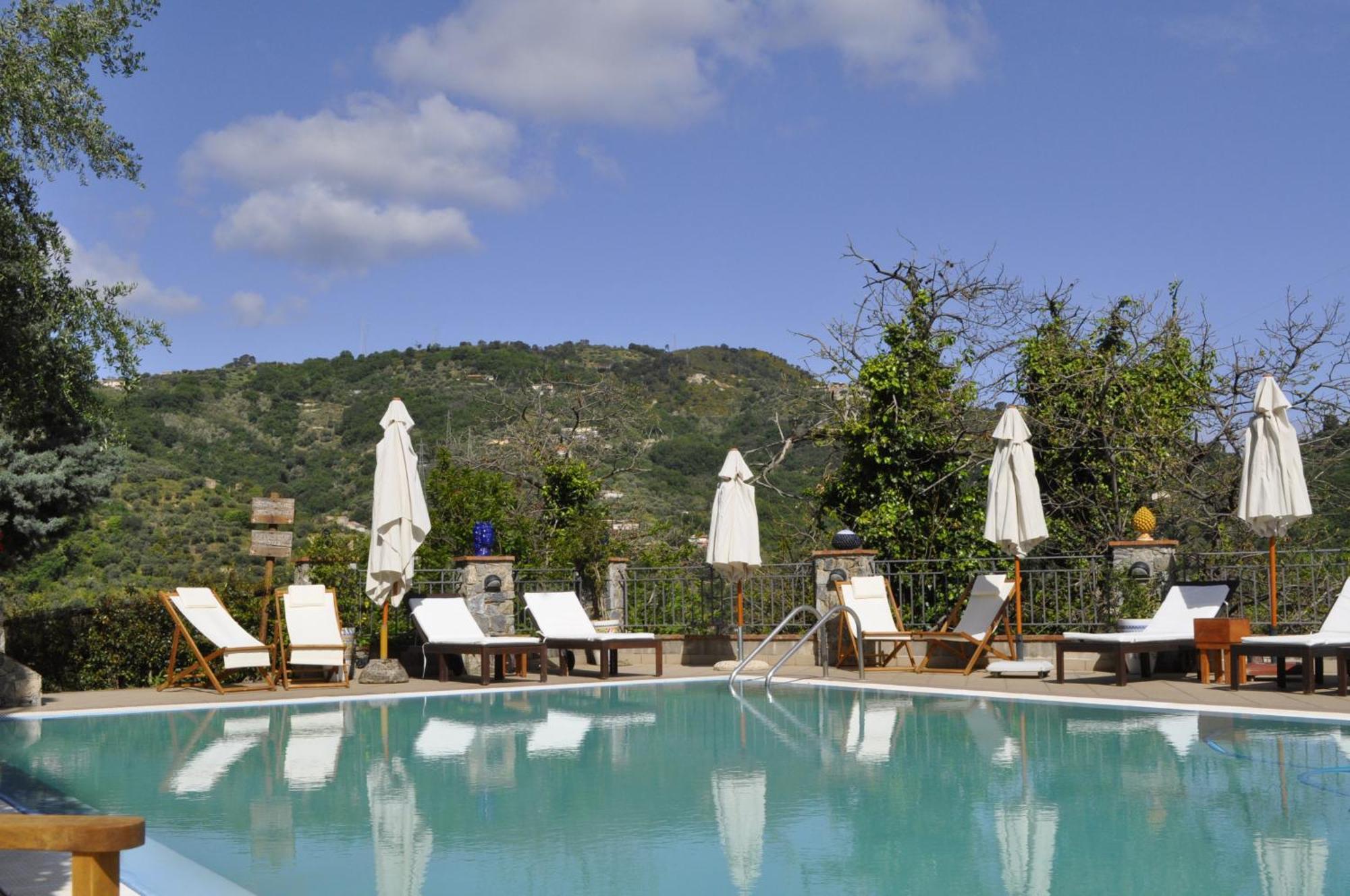 Hotel Borgo San Francesco à Gioiosa Marea Extérieur photo